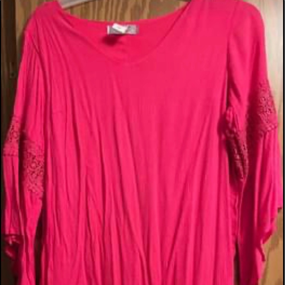 Feelib size XL 14/16 bright pink dress with lace detail sleeves.